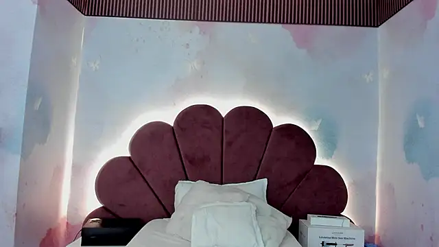 Carohorny4u live sex cam