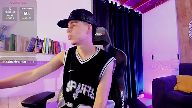 juan_posada's cam snapshot