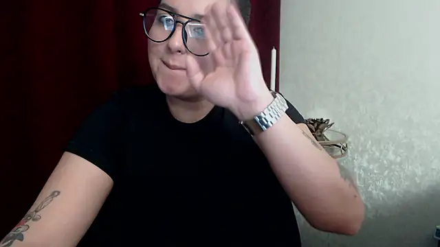 BustyAllyy live sex cam