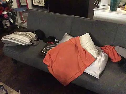 littyleesh1 live sex cam