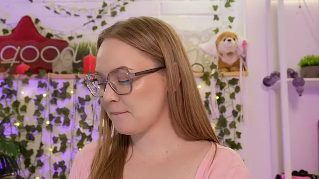 MonicaAsis live sex cam