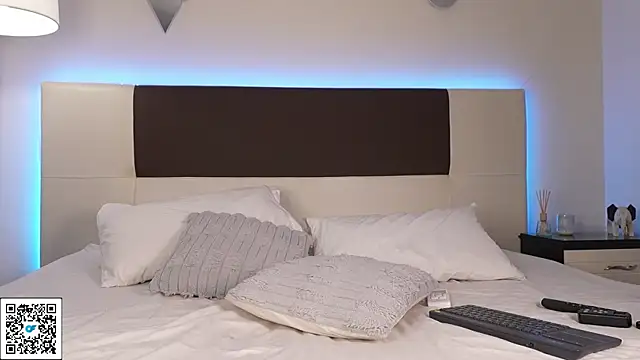 DanteeStone live sex cam