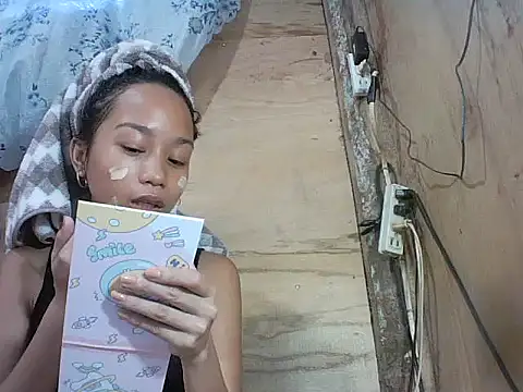 Asianpinay_Skinny1818's cam snapshot