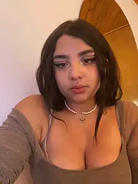 Midary_pink's cam snapshot