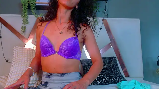 FernandaBrown__'s cam snapshot