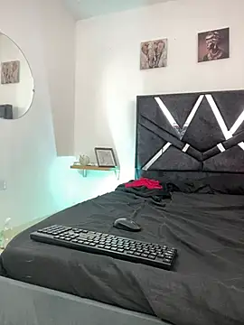 AlahiaFrequency's cam snapshot