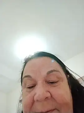 Yaya_Mineira's cam snapshot