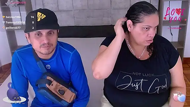 Candy_and_Jh0n live sex cam