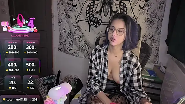 LisandreLaVenale live sex cam