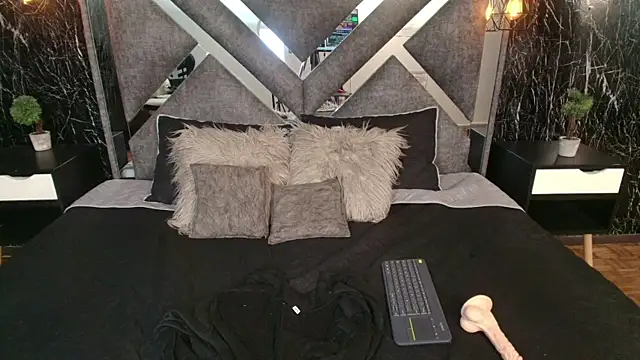 Annie_Thompson_'s cam snapshot