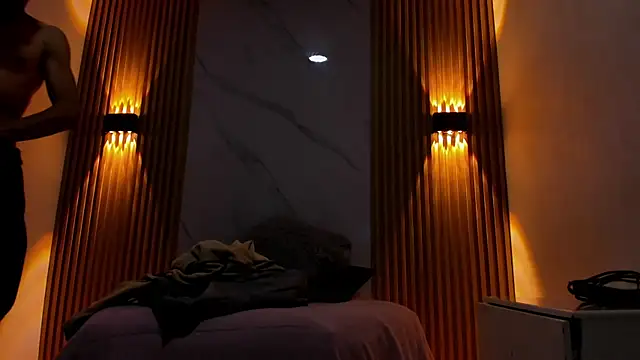 Christopher_Hunter's cam snapshot