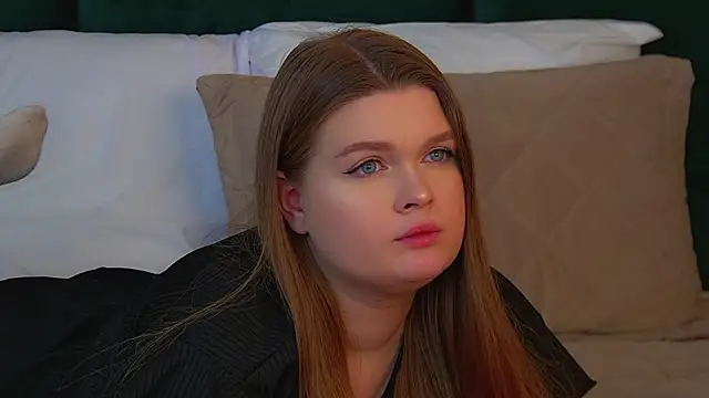 CrystalLyons's cam snapshot