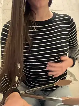 Isabella21_ live sex cam