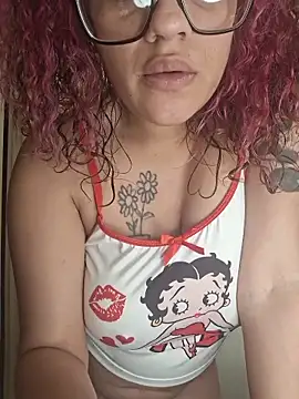 VelvetVixen_735's cam snapshot