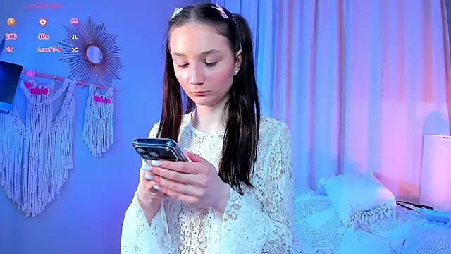 MilliMouse's cam snapshot