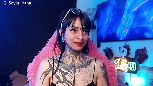 Julls420_'s cam snapshot