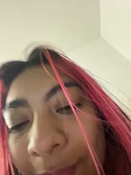 SusiJames_'s cam snapshot