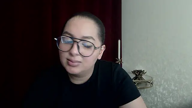 BustyAllyy live sex cam