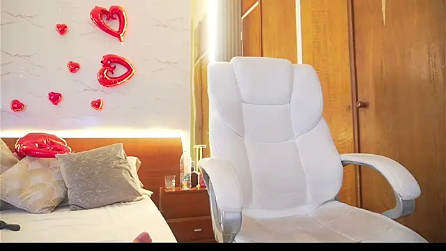 charlottelover21 live sex cam