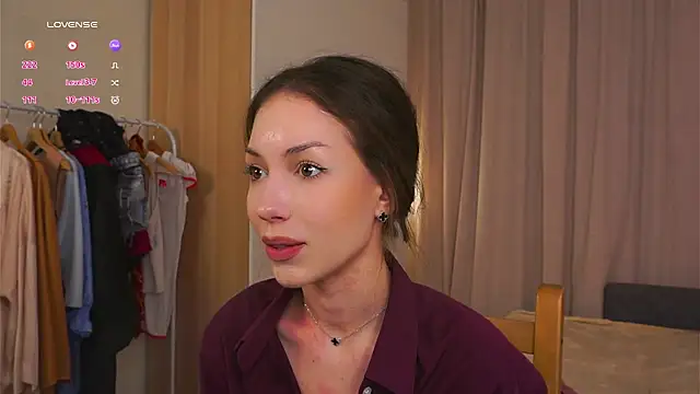 RenateRansone's cam snapshot