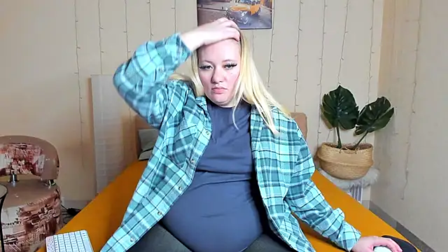 Puffybun's cam snapshot