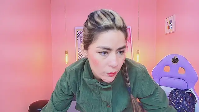 Ivonne_pier_x's cam snapshot