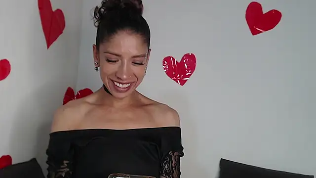 astrid_miller_1's cam snapshot