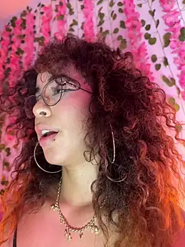 Woo_isDaphne's cam snapshot