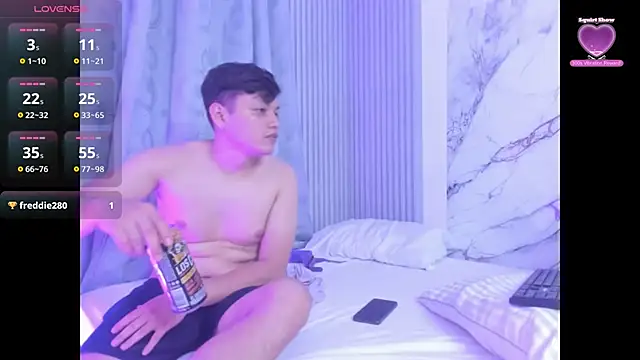 RaiderandRoxie1's cam snapshot