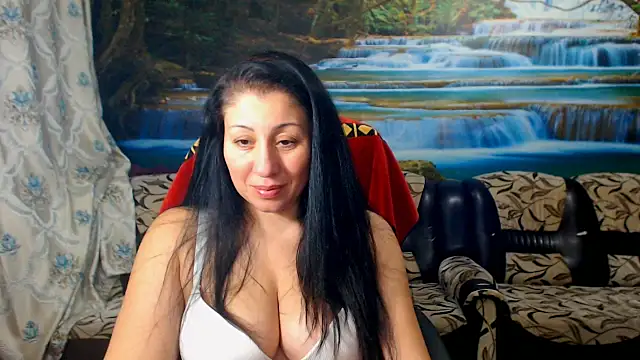 MoistMady's cam snapshot