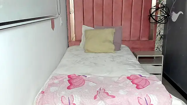 Connie_Bell's cam snapshot