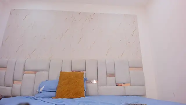 hermione_brown's cam snapshot