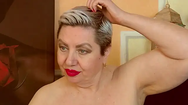 LadyPosh's cam snapshot