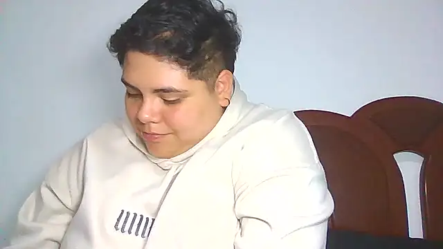 Hailey_Curvy's cam snapshot