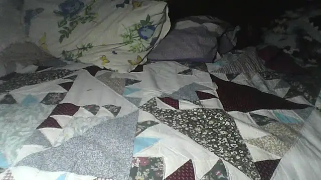 Alma_Evelynne's cam snapshot