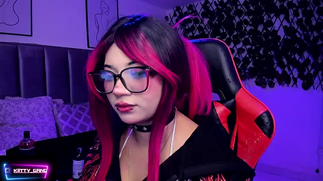 Kitty_Gang live sex cam