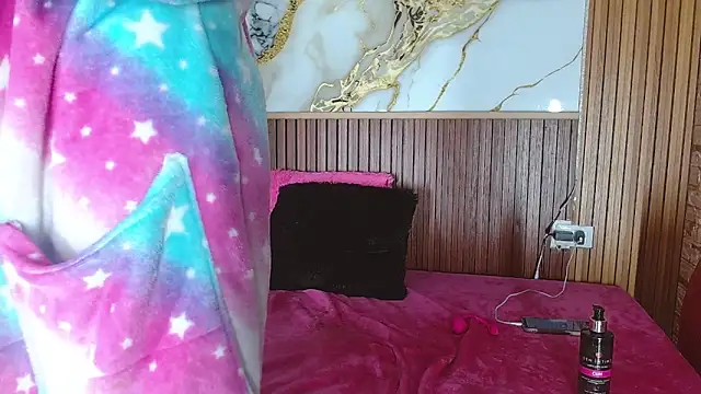 meliangels303av's cam snapshot