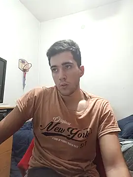 agustinn_r live sex cam