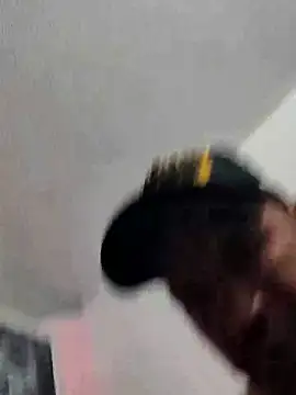 hairyandbigmann live sex cam