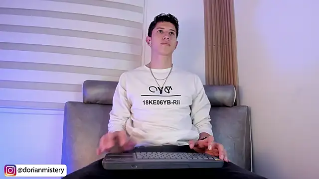 Dorianmistery2322_ live sex cam