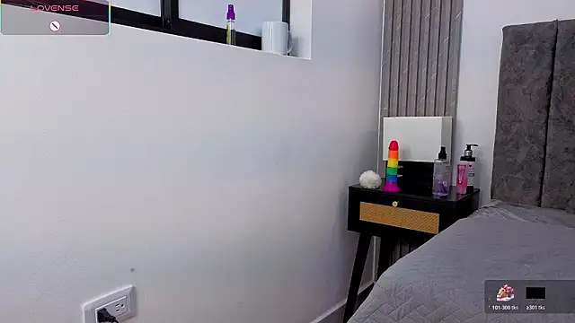 Ema_Stone65 live sex cam