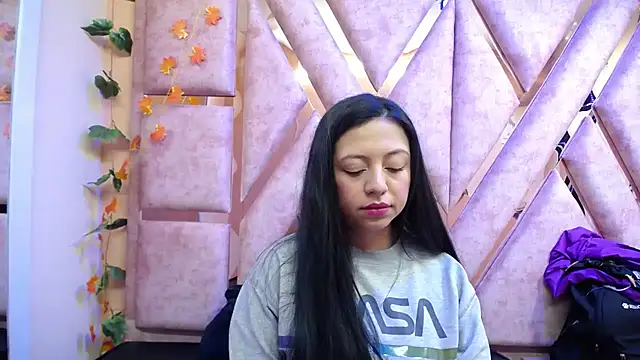 slut_anal_'s cam snapshot