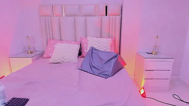 alanarose18's cam snapshot