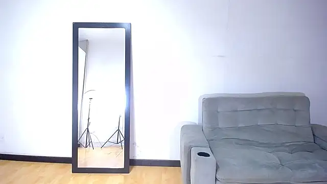 exotic_karmella's cam snapshot