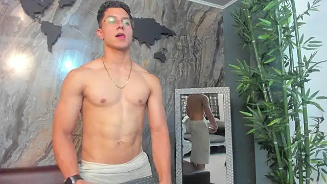 Noah_Clarkk's cam snapshot