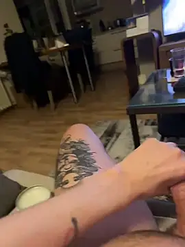 Hornyboy29cum's cam snapshot