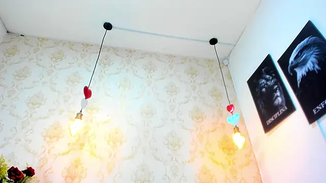 EIMY-ROBERTS live sex cam