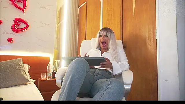 charlottelover21 live sex cam