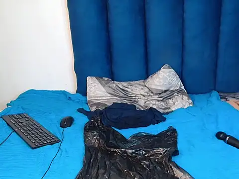 ForeverSexy_'s cam snapshot