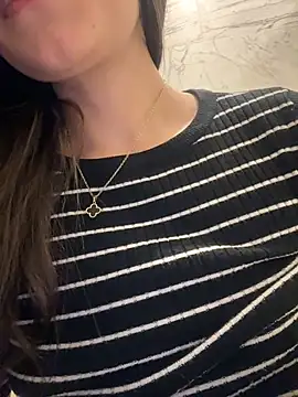 Isabella21_'s cam snapshot